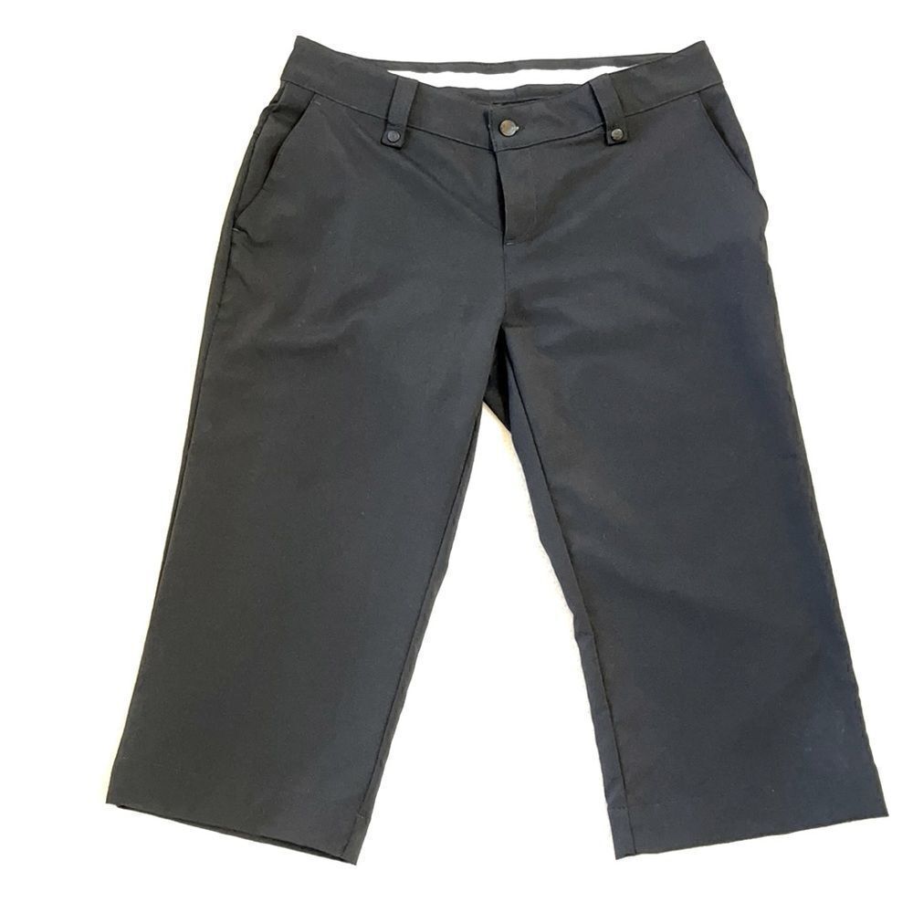 Under Armour Performance Black Capri Pants Women’s Size 10